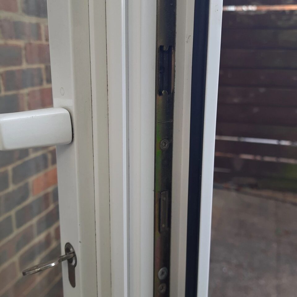 Bent-key patio door gearbox replaced in Walton-on-Thames