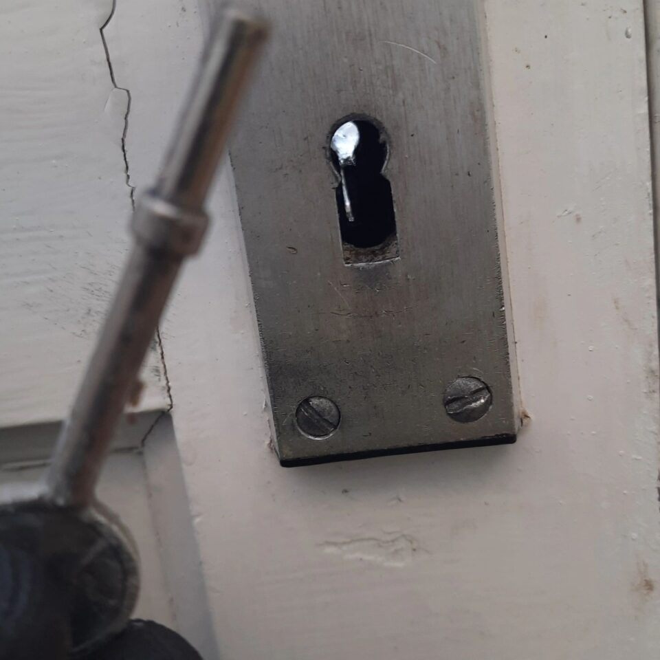 Sash lock replacement on a garden door in Twickenham