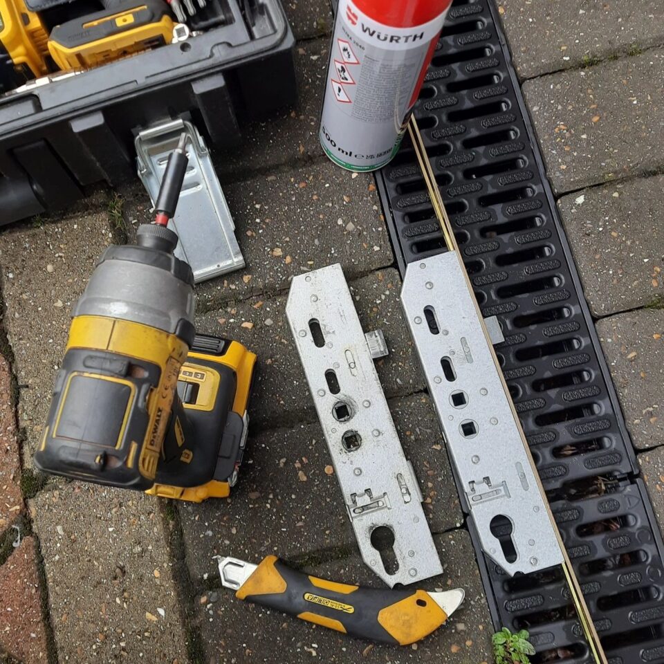 Double-spindle uPVC door gearbox replacement in Feltham